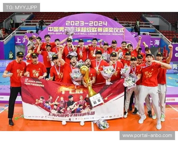 全运会男排季军争夺战上海队3-0战胜浙江队，三局比分均较为接近